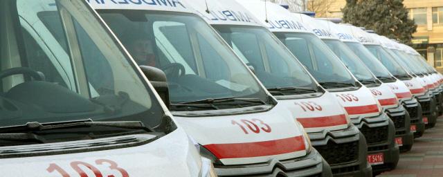 В Адыгее приобрели 18 авто скорой помощи и 5 школьных автобусов