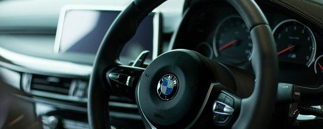 BMW запустила онлайн-продажи своих машин в России