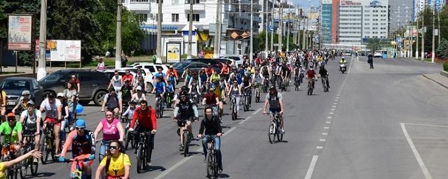 В Волгограде более 800 человек приняли участие в велопараде