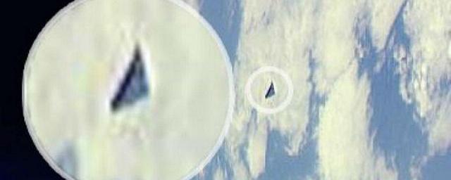 Уфологи заметили НЛО на снимках NASA, сделанных 30 лет назад