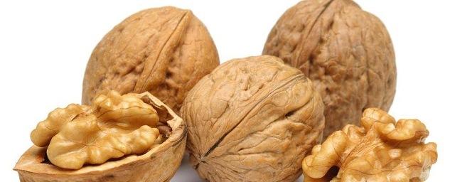 Исследование: Грецкие орехи помогут избежать дисбактериоза