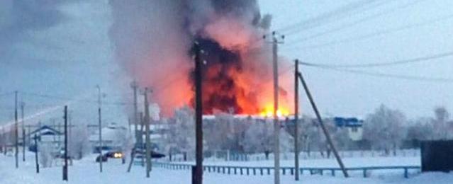 В Оренбуржье сгорел цех завода цинкования: причины и последствия ЧП