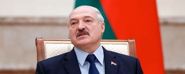 Лукашенко: На Россию хотят броситься враги
