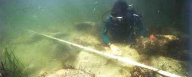 На раскопках подводного города Акра в Черном море нашли гребень