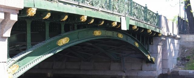 На реконструкцию Садовых мостов ушло 35 кв. метров сусального золота