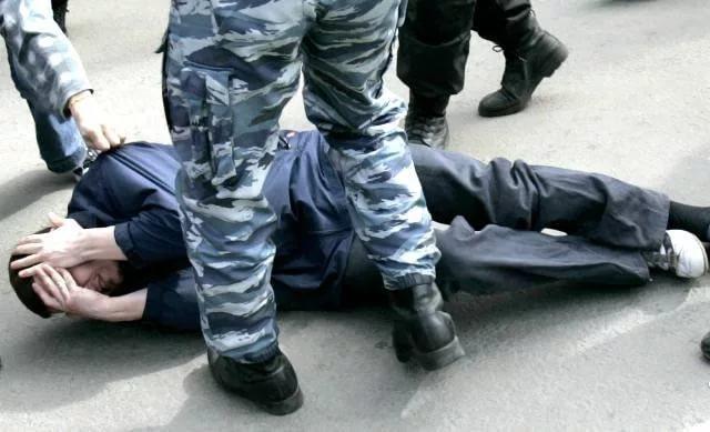 В Пятигорске полицейских уволили после гибели водителя при задержании