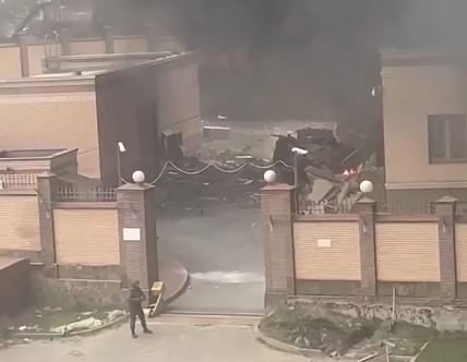 Причиной пожара на складе погрануправления ФСБ стало замыкание силового кабеля