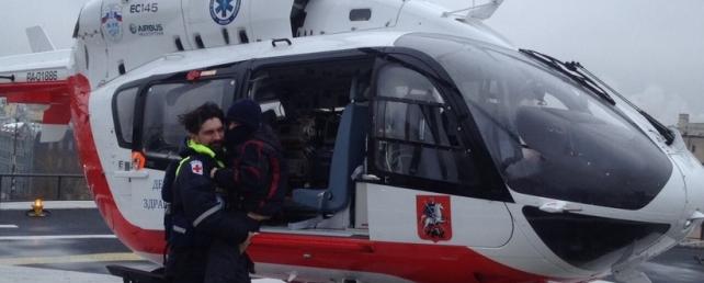 В Москве вертолет забрал в больницу пострадавших в ДТП детей