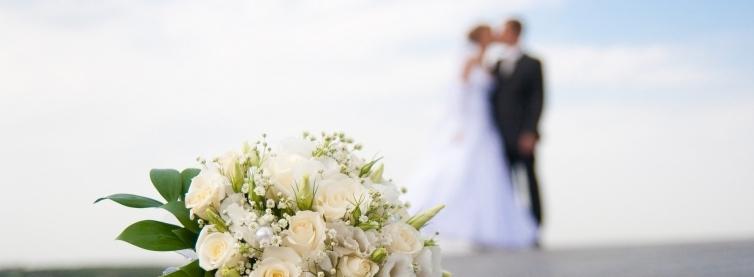 Россияне рассказали о своем отношении к дорогим свадьбам