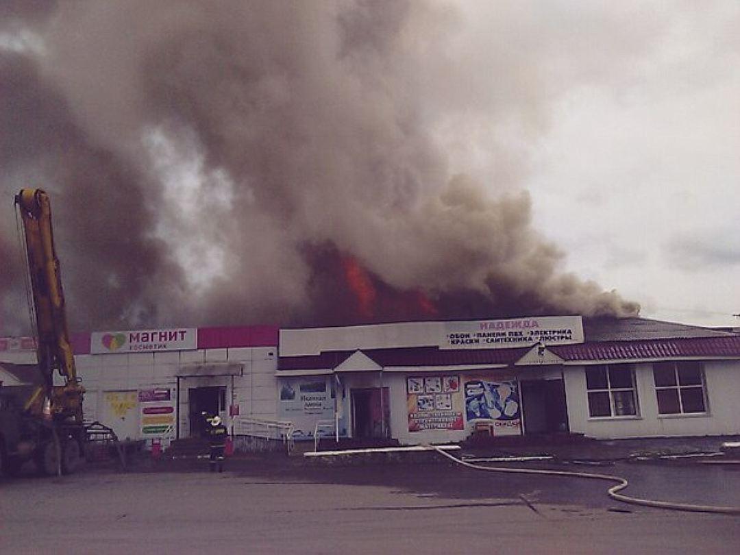 В Ульяновской области пожар уничтожил несколько магазинов