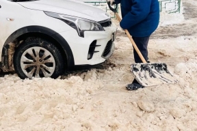 Глава г.о. Истра Татьяна Витушева: Коммунальщики продолжают расчищать дороги от снега