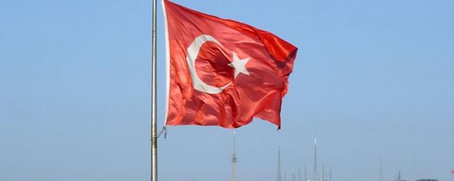 Турецким госслужащим временно запретили выезжать за границу