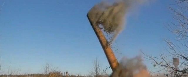 В Воронежской области уничтожили 42-метровую трубу мясокомбината