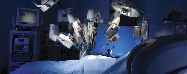 В 2020 году медучреждениям РФ могут передать 400 роботов-хирургов