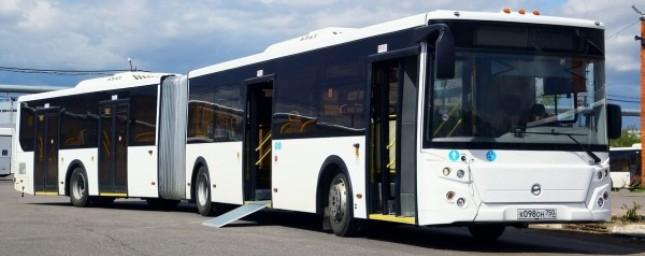 В Петербурге на маршрут выйдет 19-метровый автобус