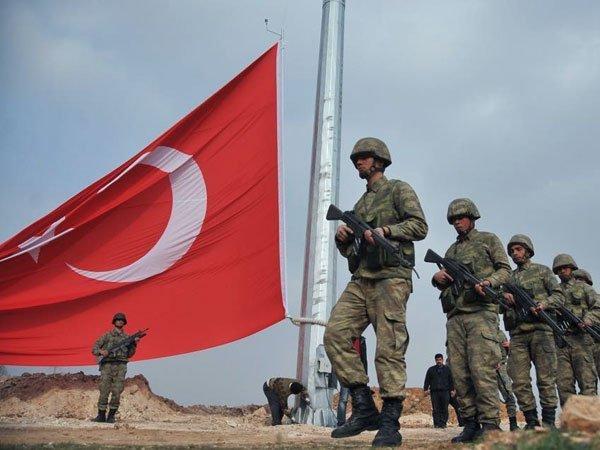 Власти Турции задержали 1,5 тысячи военных
