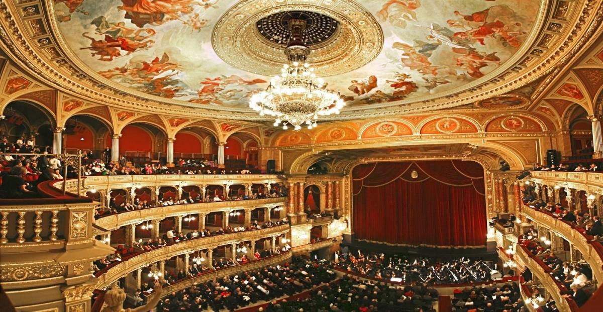 В Петербурге выступят лучшие оперные певцы России