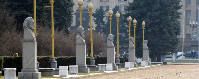 Более ста памятников отреставрируют в Москве в 2017 году
