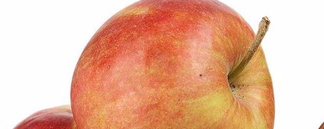 В Красноярске изъяли 600 килограммов санкционных яблок