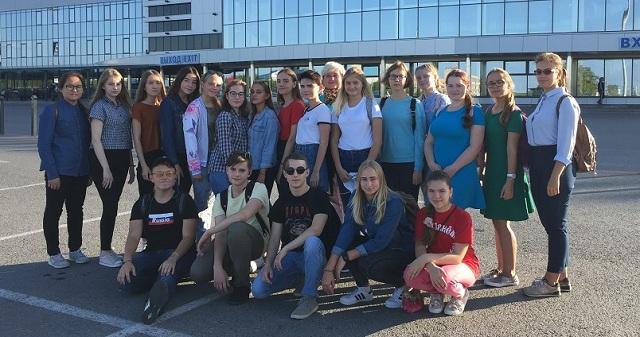 Школьники с Ямала участвуют в международной смене в «Артеке»