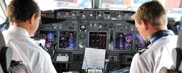 В Новосибирске наказали пилотов за отключение связи с диспетчером
