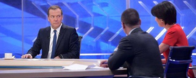 Медведев: Не вижу себя кандидатом в президенты России
