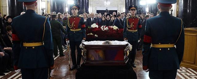 В Москве похоронили погибшего в Турции посла Андрея Карлова
