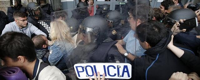 Число пострадавших в беспорядках в Каталонии достигло 760 человек