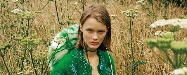Модель из Омска украсила обложку китайского Vogue