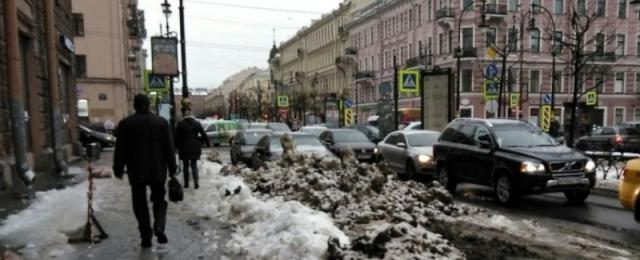 Синоптики: Нестабильная погода задержится в Петербурге до конца весны