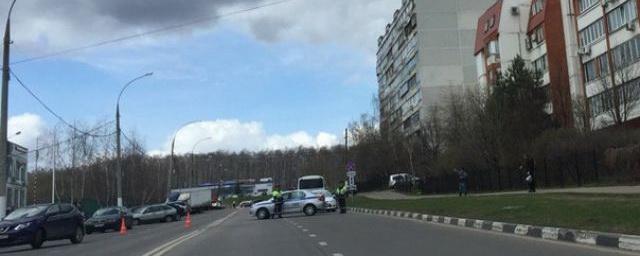 В Москве из-за угрозы взрыва эвакуировали 101 жителя 9-этажного дома