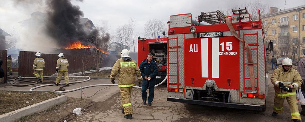 В Краснодарском крае в пожаре погибли женщина и три ребенка