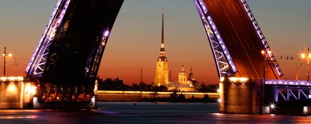 В центре Петербурга в ночь на 19 июля разведут четыре моста
