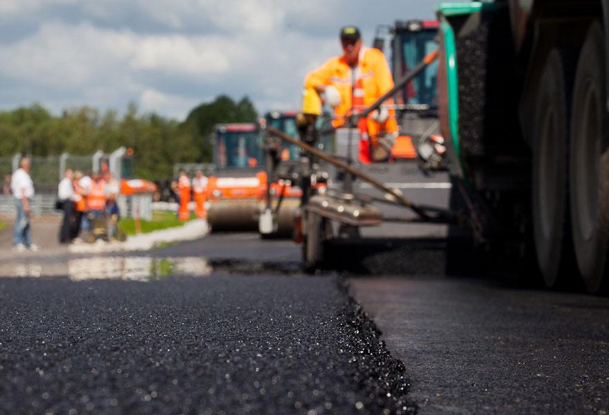В Брянской области на строительство дорог потратят 4,8 млрд рублей