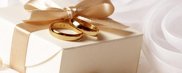 10 оригинальных подарков на свадьбу
