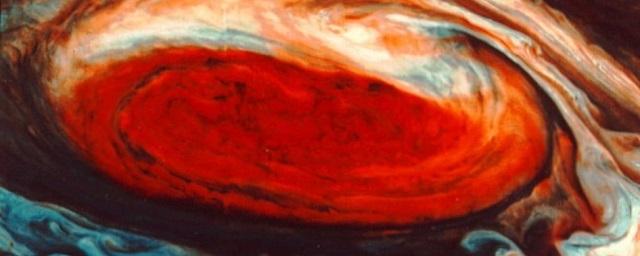 Ученые: Большое красное пятно на Юпитере исчезнет через 20 лет