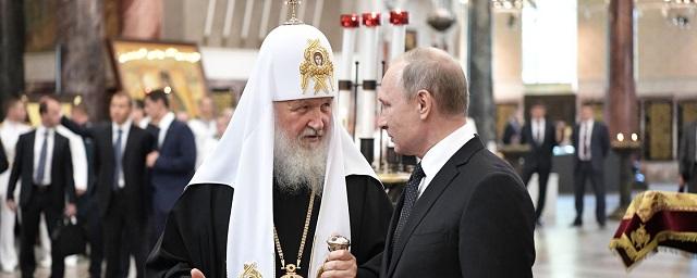 Президент России поздравил патриарха Кирилла с именинами