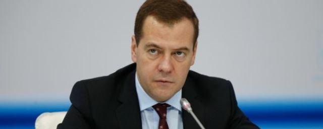 Медведев заявил о необходимости снижения ставок по ипотеке