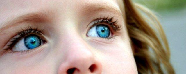 Ученые: Наличие таланта можно определить по цвету глаз человека