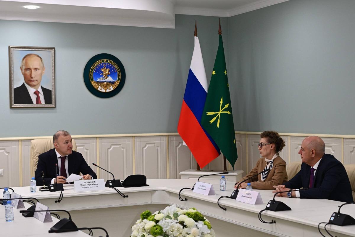 Мурат Кумпилов: Благодаря поддержке МИДа продолжим развивать международные проекты Адыгеи