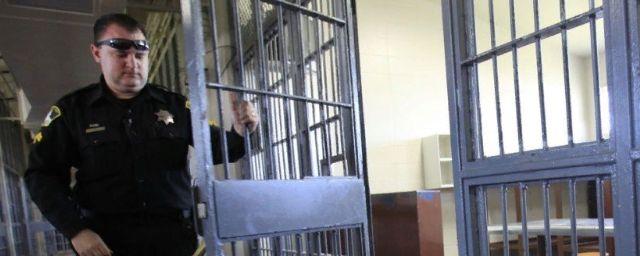 Двое крымских полицейских осуждены за взятки и применение насилия