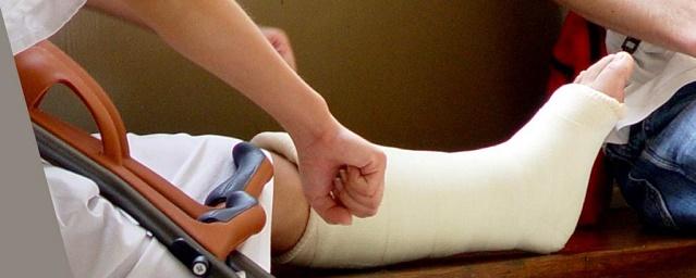 В Приморье подросток сломал ноги, пытаясь убежать от отца подруги