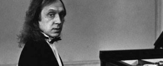 В Петербурге на 70-м году жизни скончался пианист Павел Егоров