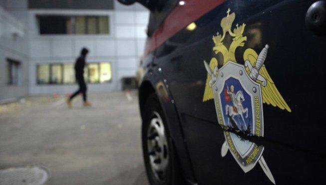 В Воронеже неизвестный убил двух взрослых и ранил ребенка