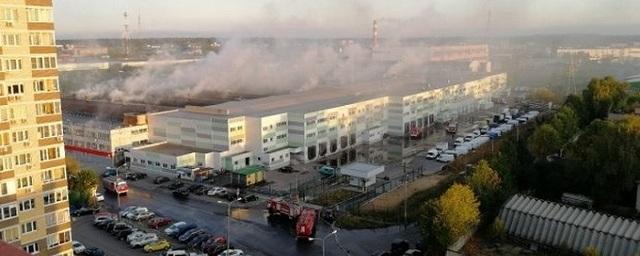 Крупный пожар на складе в Мытищах унес жизни двоих человек