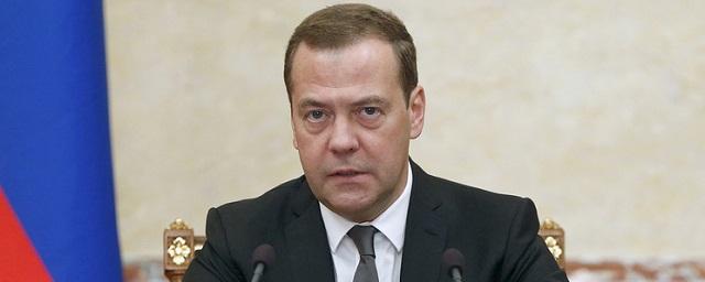 Правительство РФ выделит регионам 36 млрд рублей на повышение МРОТ