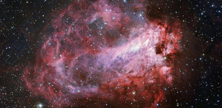 Астрономы получили четкий снимок «космической розы» Messier 17