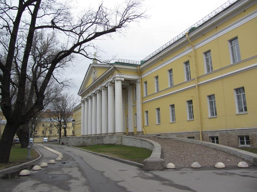 В Петербурге в Мариинской больнице открыли новый корпус‍