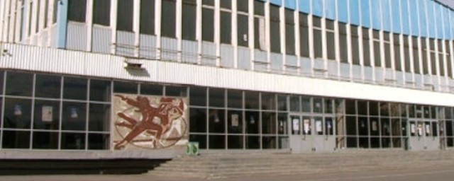 Суд вновь закрыл Дворец спорта в Барнауле