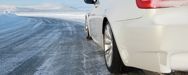 ЦОДД предупреждает москвичей отказаться от автомобилей из-за снега